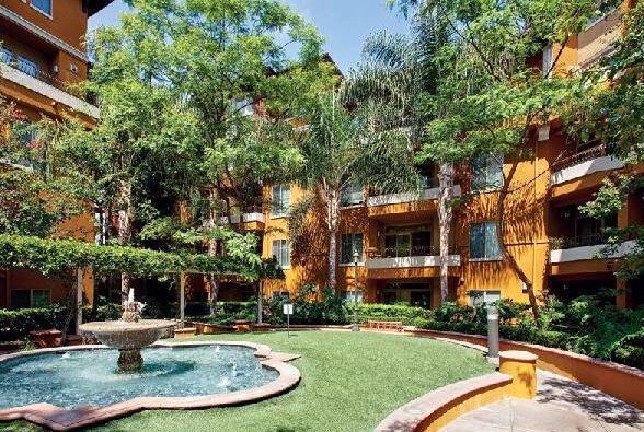 Oakwood At Palazzo East Hotell Los Angeles Eksteriør bilde